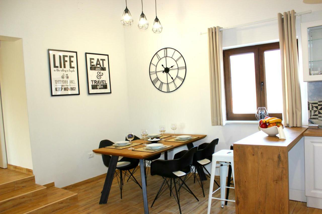 Holiday Home Deni Roč Dış mekan fotoğraf